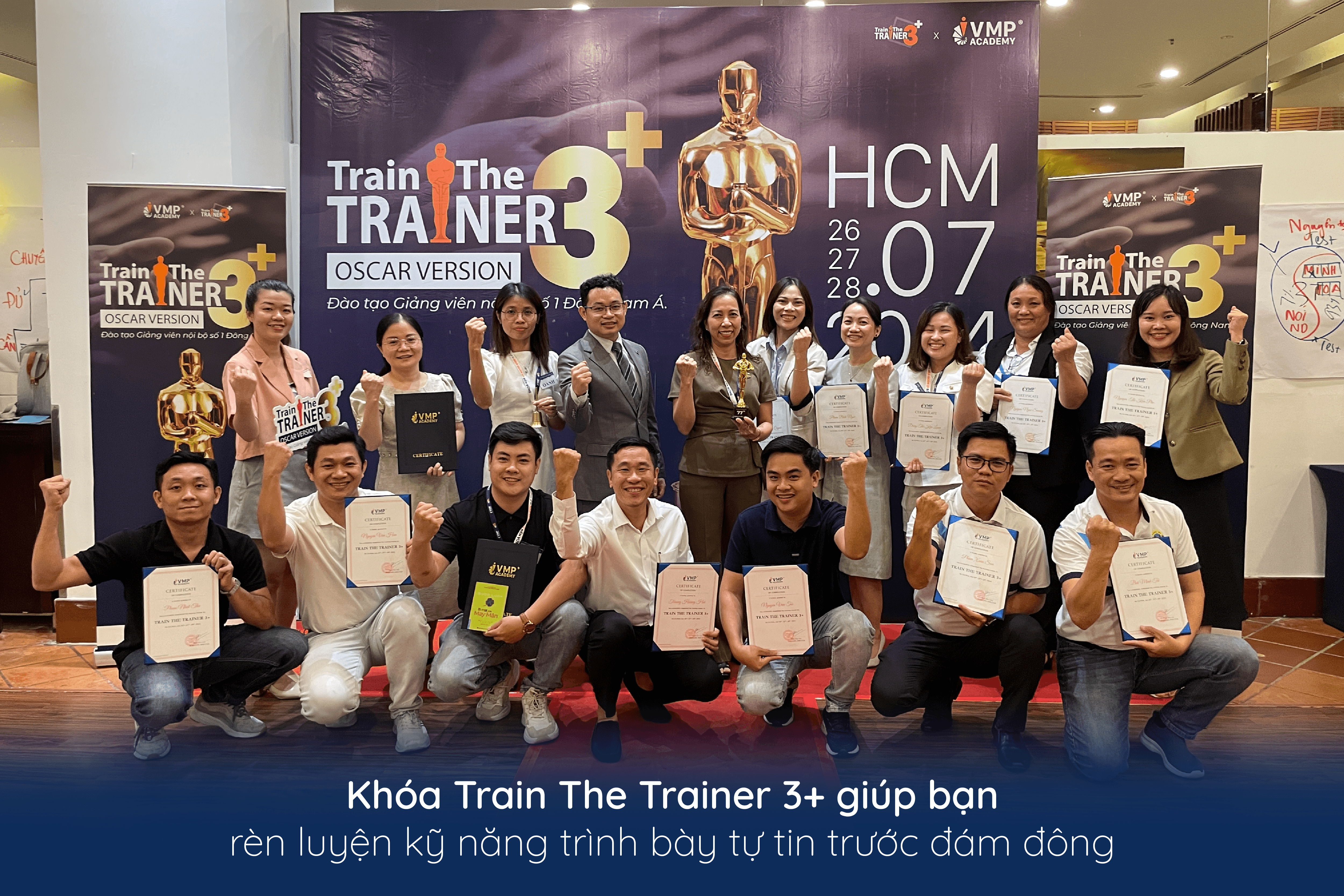 Khóa Train The Trainer 3+ giúp bạn trau dồi khả năng tự tin trước đám đông.