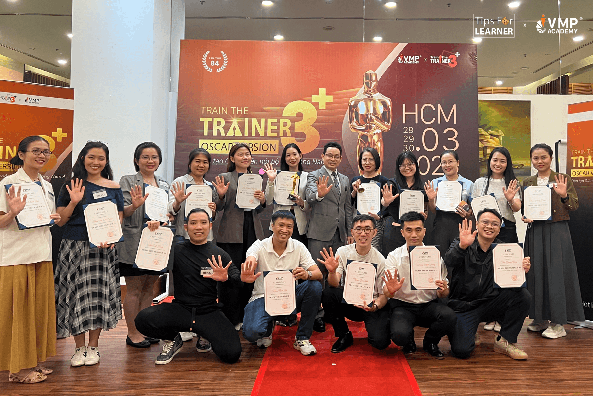 Đào tạo trực tiếp - Học thông qua tương tác tại lớp.