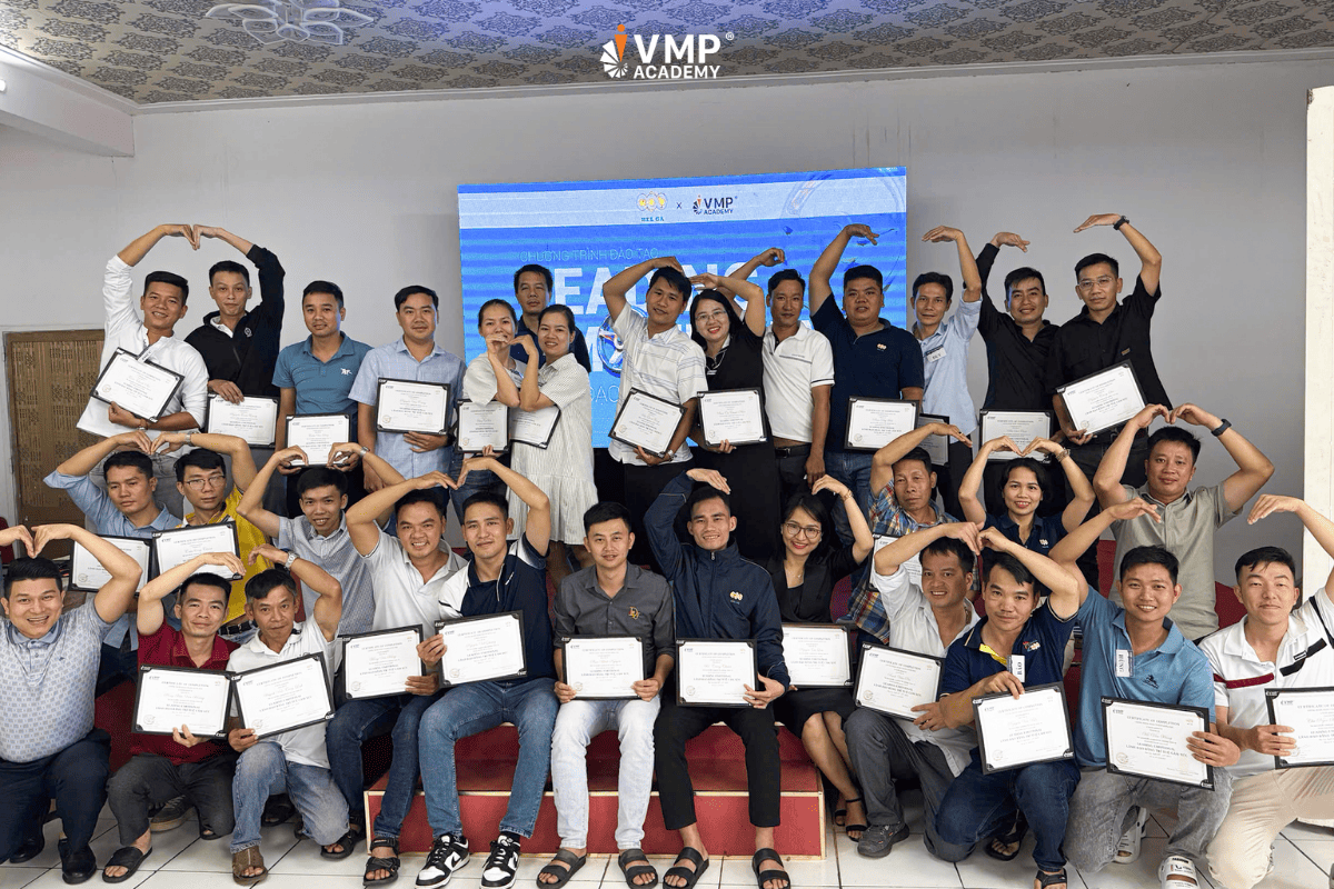 Khóa nâng cao trí tuệ cảm xúc trong công việc dành riêng cho doanh nghiệp. Khóa nâng cao trí tuệ cảm xúc trong công việc dành riêng cho doanh nghiệp.