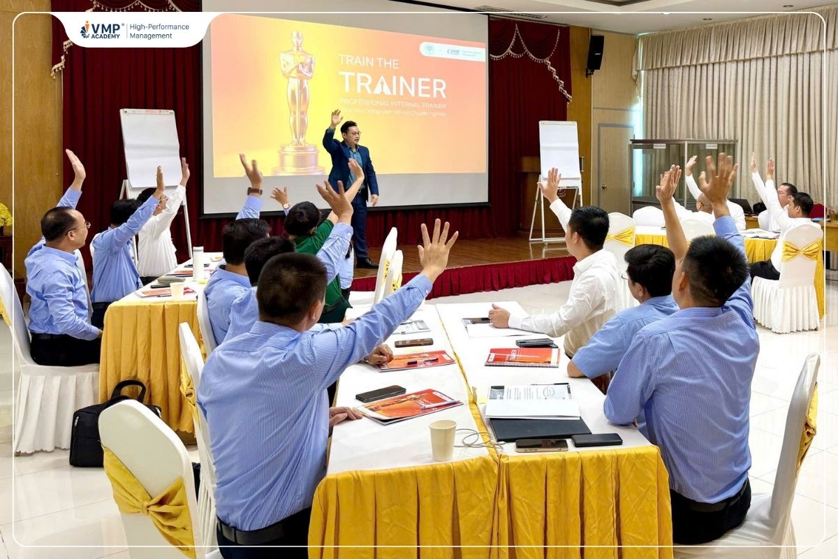 Đào tạo dựa trên công việc với 4D Model™. Đào tạo dựa trên công việc với 4D Model™.